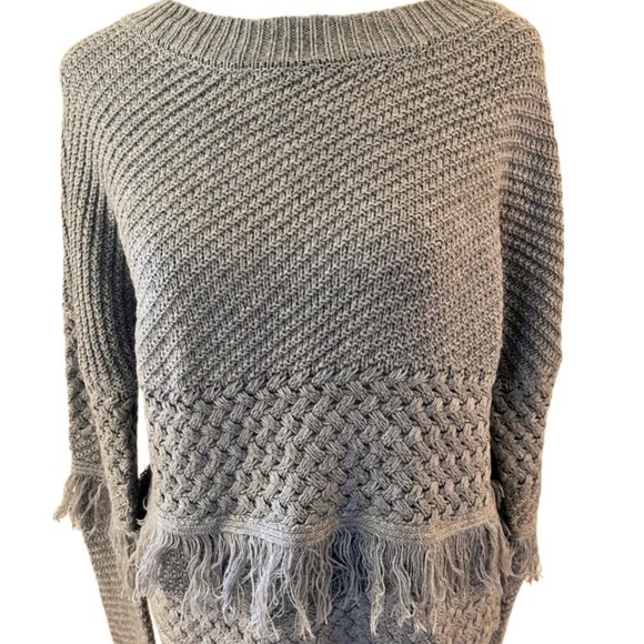 Jack by BB Dakota Gray Fringe Knit Sweater. Size Medium  New with tags - Picture 4 of 7